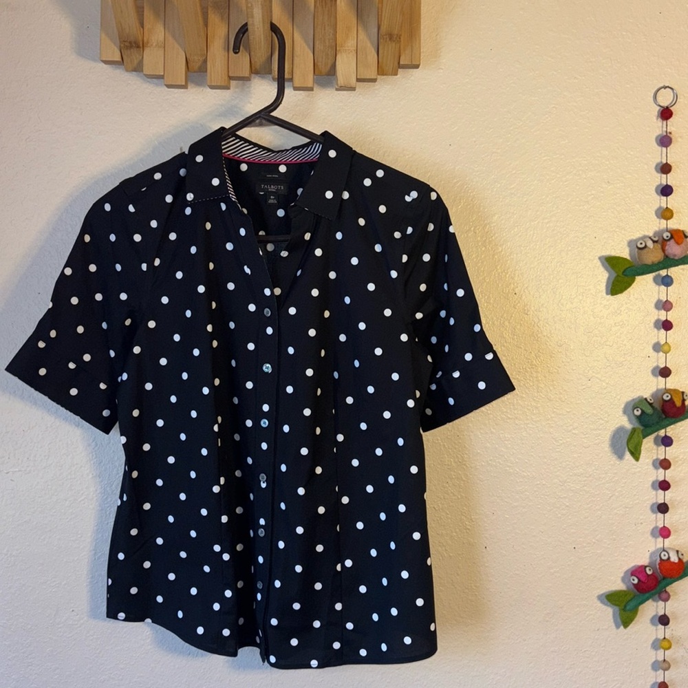 Talbots Black and White Polka Dot Short Sleeve Blouse NWOT- never worn